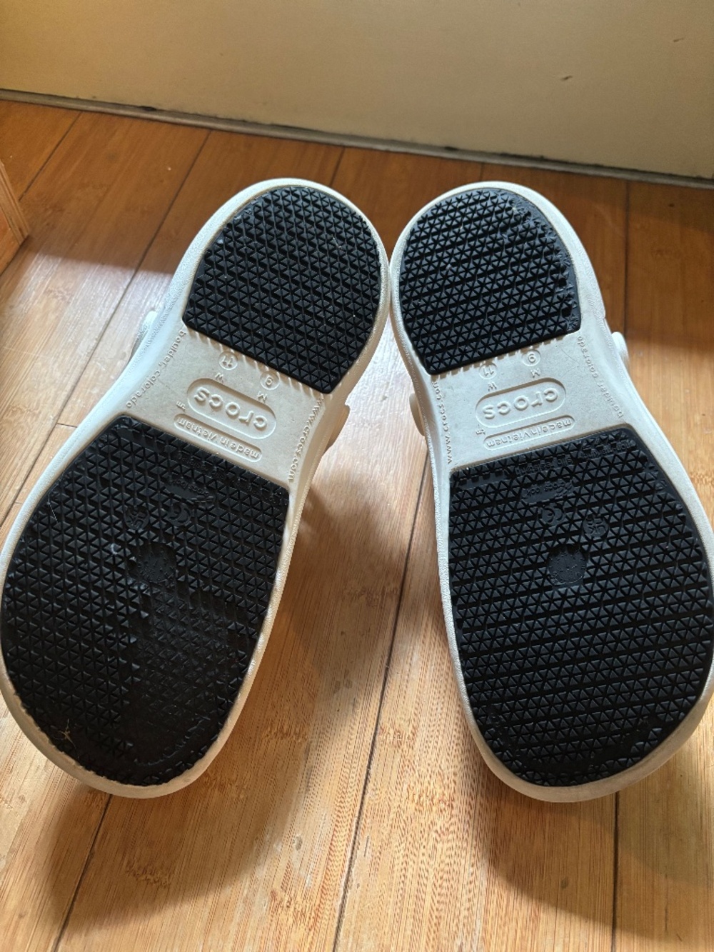 Crocs Professional Clogs - Picture 2 of 2